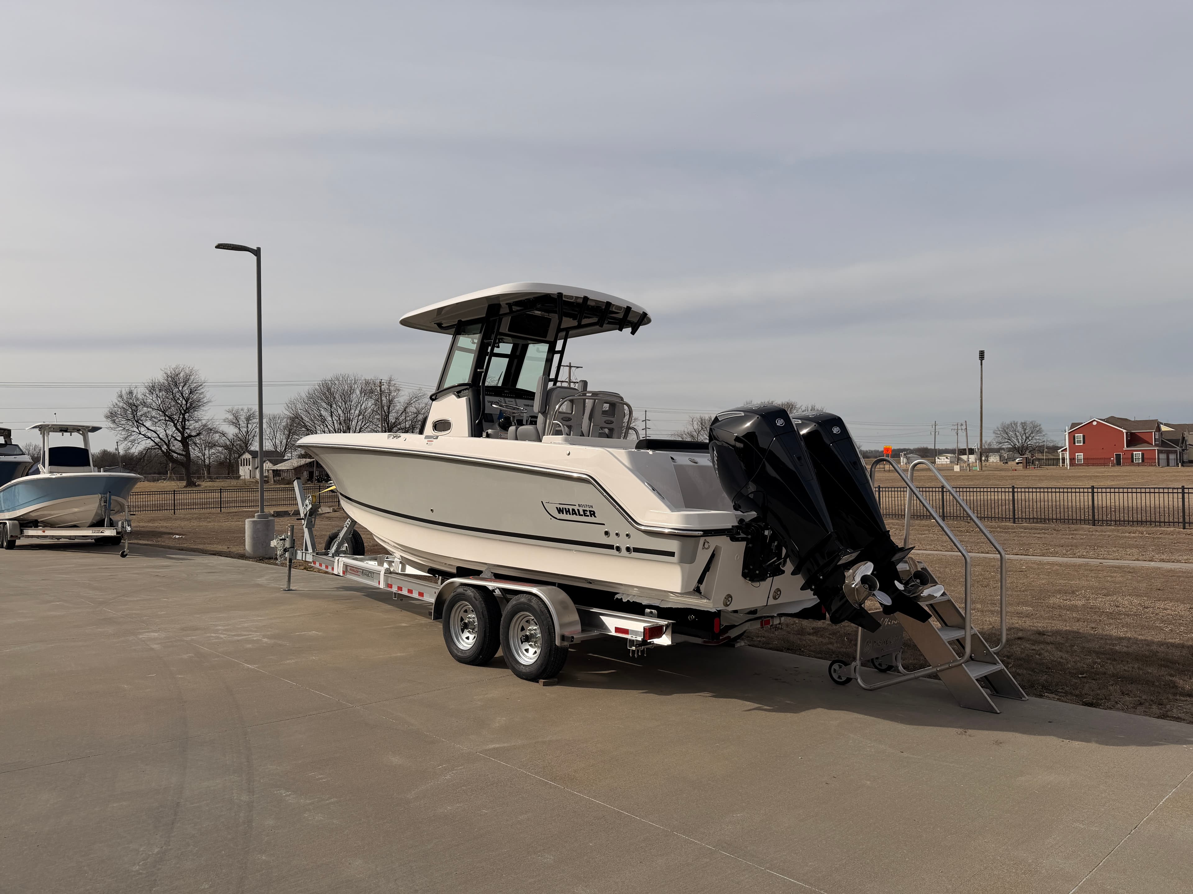 2026 Boston Whaler 250 Outrage for Sale in Monkey Island, OK Center Console 4