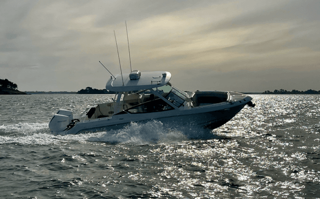 2021 Boston Whaler 280 Vantage zum Verkauf in Vannes, FR Bowrider