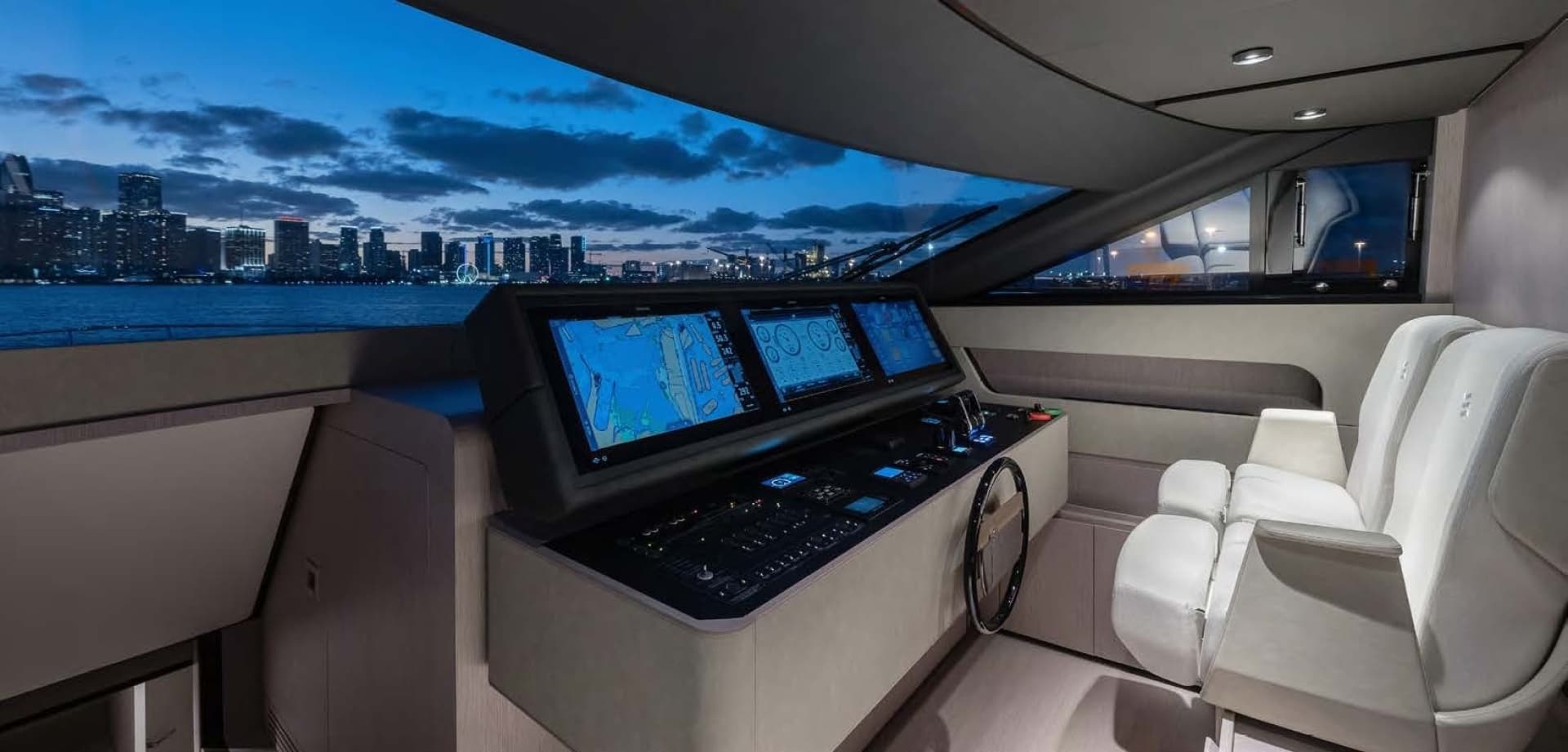 2025 Ferretti Yachts 860 zum Verkauf in Dubai, AE Flybridge 2