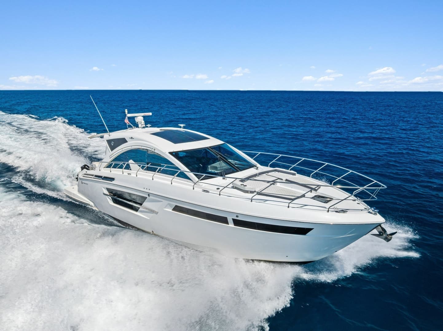 2019 Cruisers Yachts 54 Cantius in vendita a Fort Lauderdale, Florida Express Cruiser 4