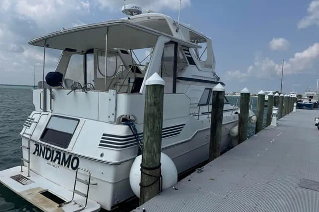 1989 Sea Ray 440 Aft Cabin zum Verkauf in Fort Pierce, Florida Aft Cabin 4