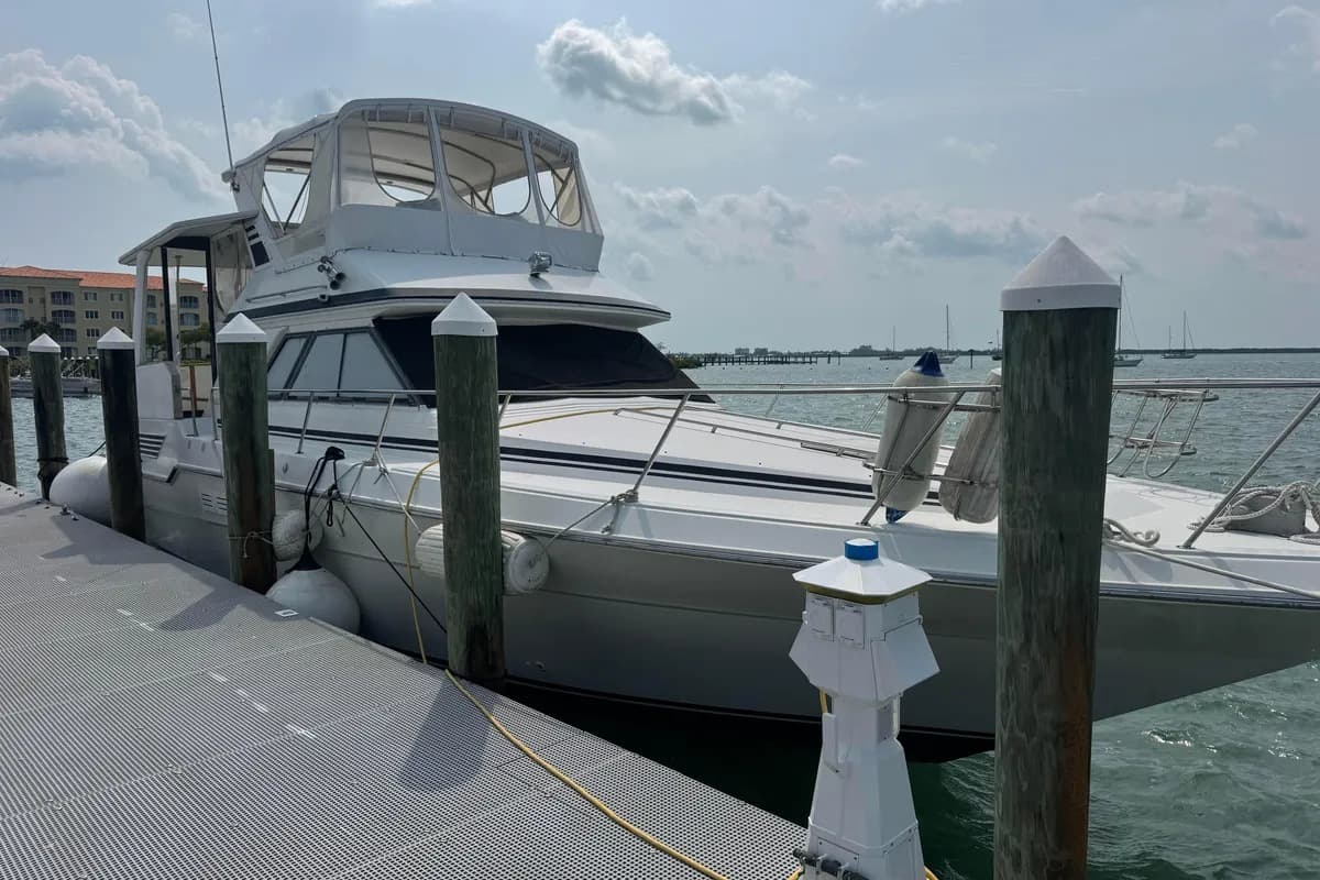 1989 Sea Ray 440 Aft Cabin zum Verkauf in Fort Pierce, Florida Aft Cabin 5