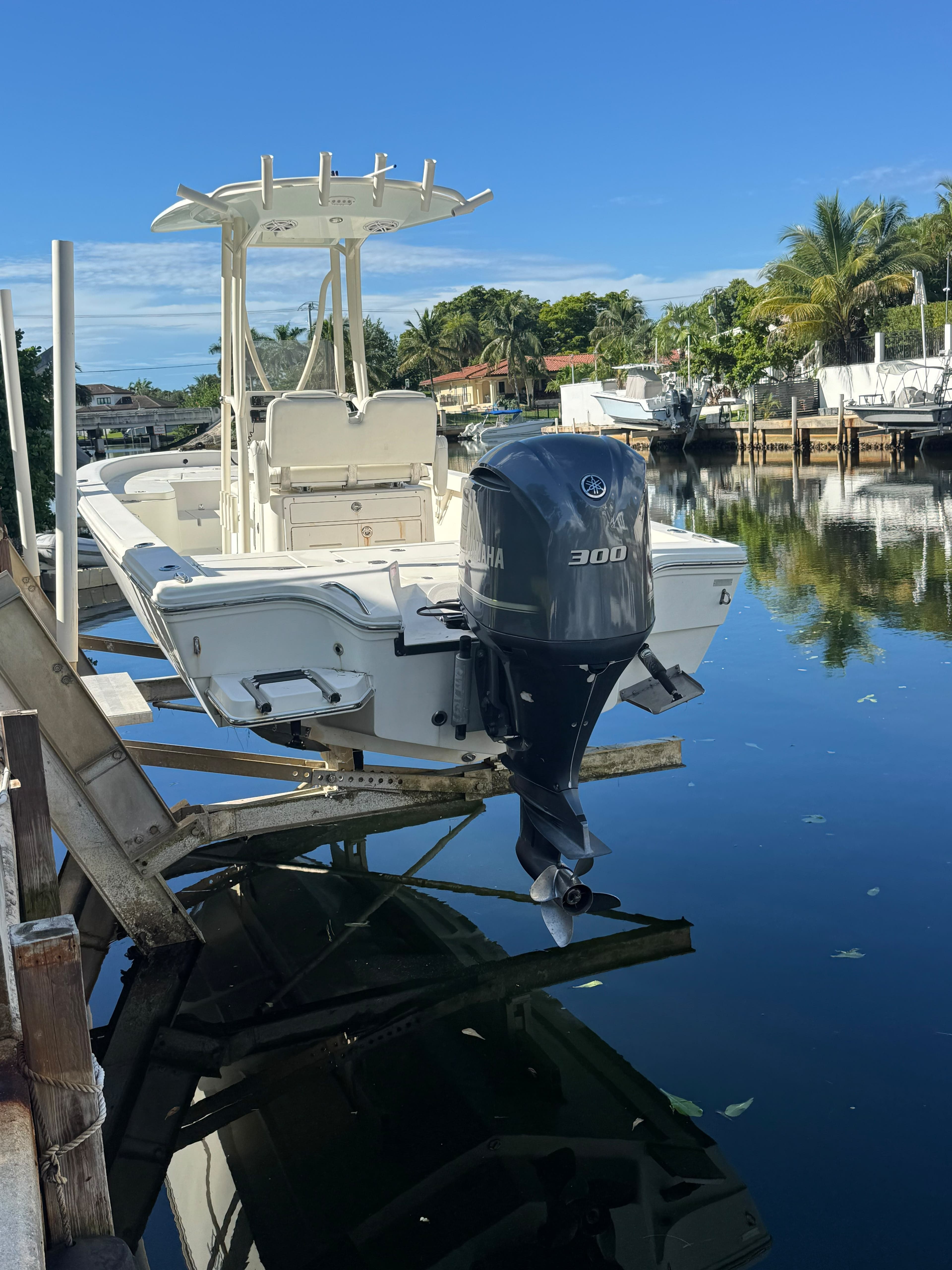 2014 Pathfinder Boats 2600 HPS zum Verkauf in Coral Gables, Florida Bay Boats