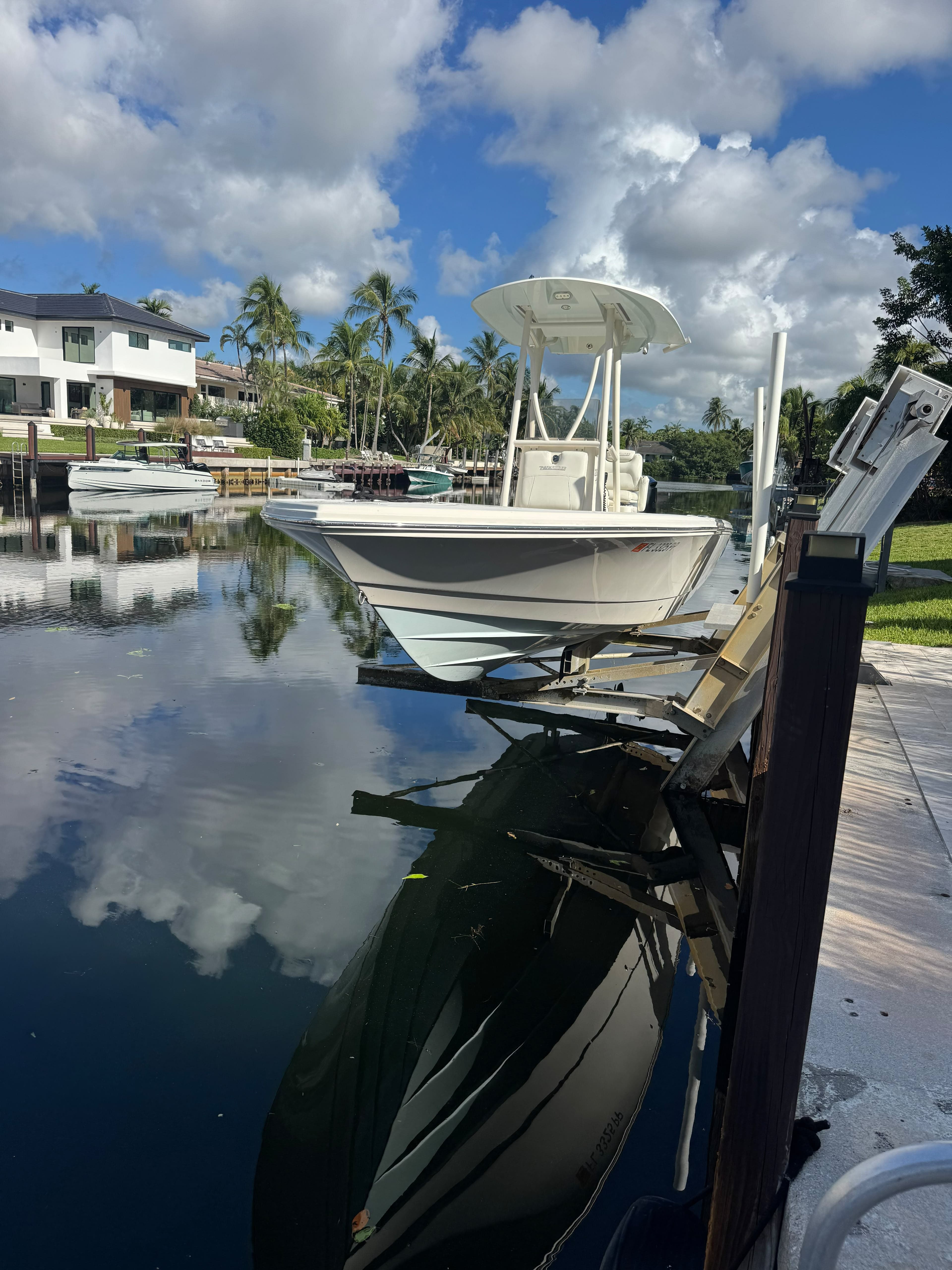 2014 Pathfinder Boats 2600 HPS zum Verkauf in Coral Gables, Florida Bay Boats 2