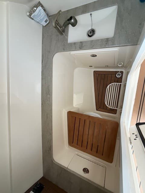 2017 Boston Whaler 320 Vantage a la venta en Fort Myers, FL Bowrider 5