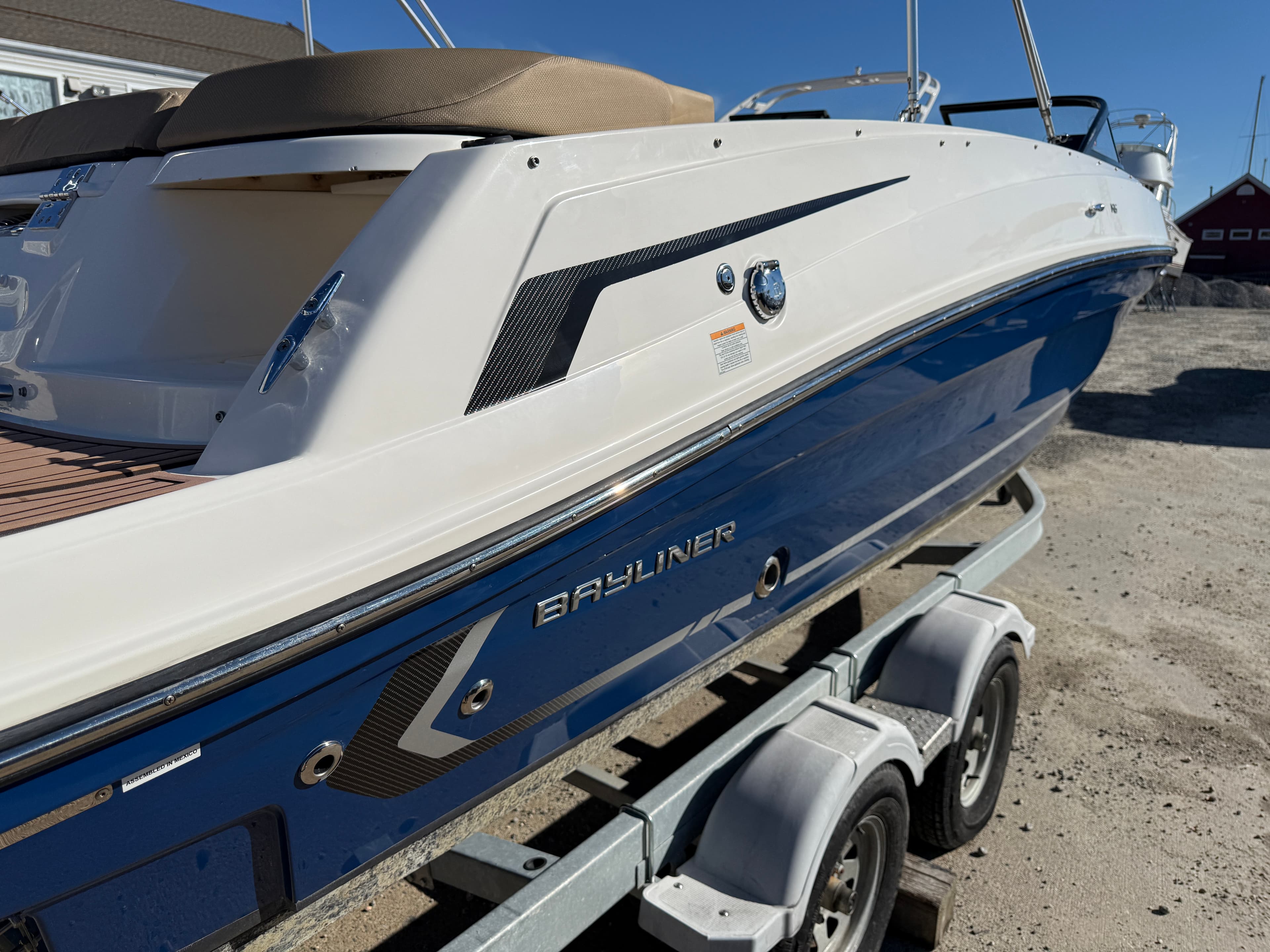 2022 Bayliner VR6 Outboard zum Verkauf in Westbrook, Connecticut Bowrider 3
