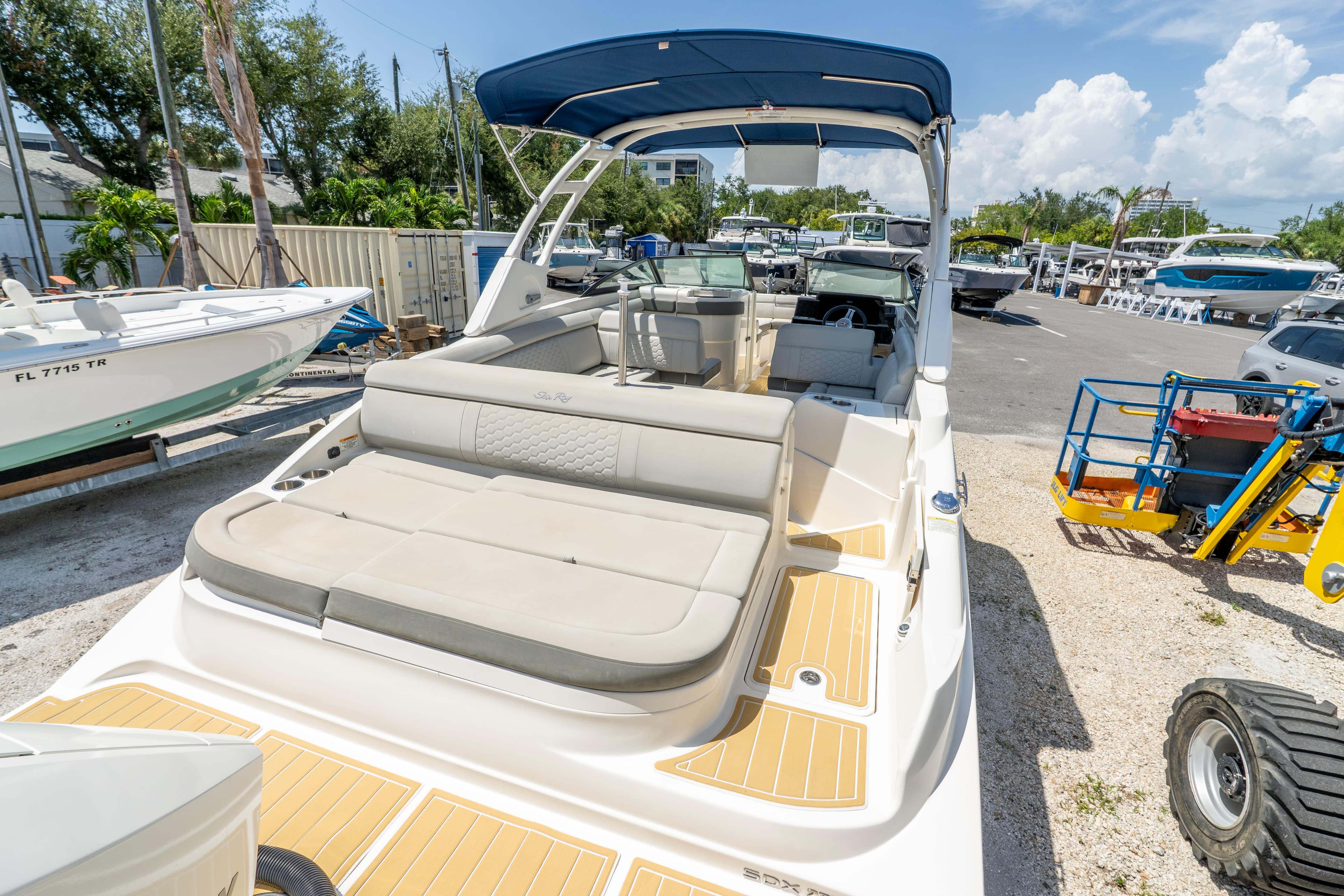 2021 Sea Ray SDX 270 Outboard for Sale in St Petersburg, FL Bowrider 4