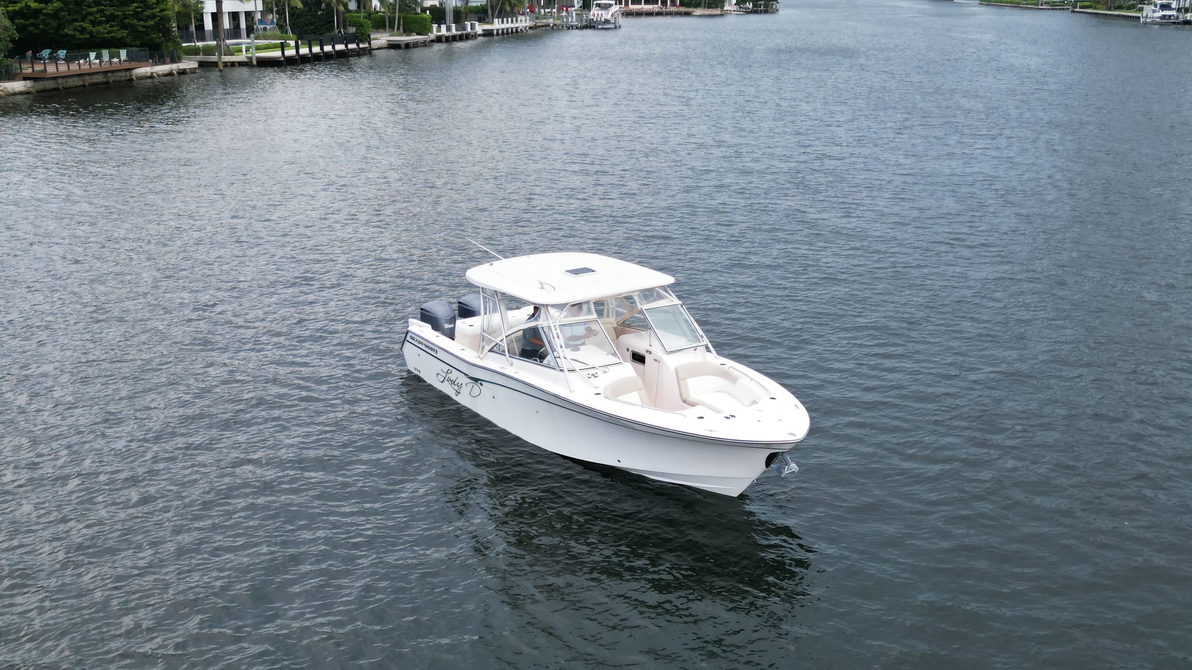 2014 Grady-White Boats Freedom 307 zum Verkauf in Miami, FL Bowrider 3