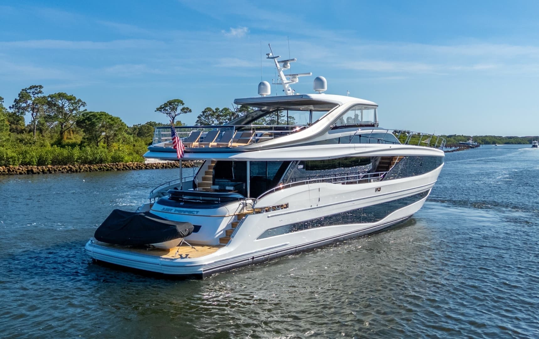 2025 Princess Yachts Y95 for Sale in Essex, Connecticut Motor Yacht 4