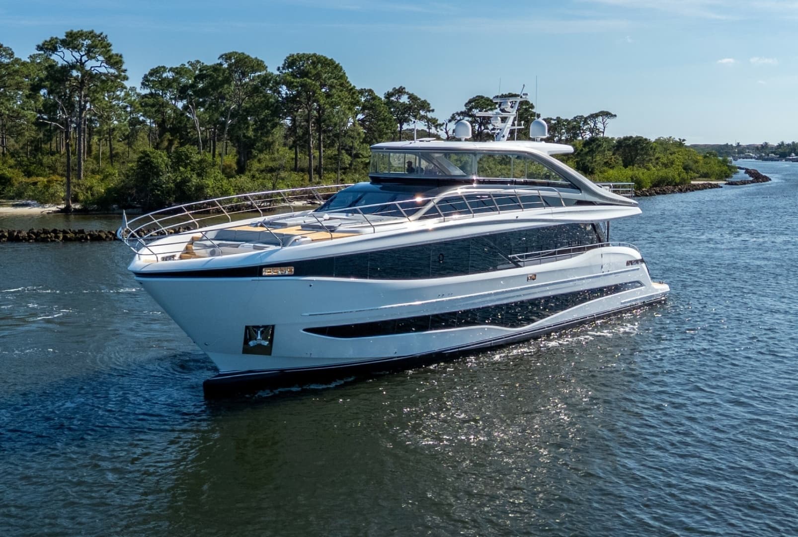 2025 Princess Yachts Y95 for Sale in Essex, Connecticut Motor Yacht 5