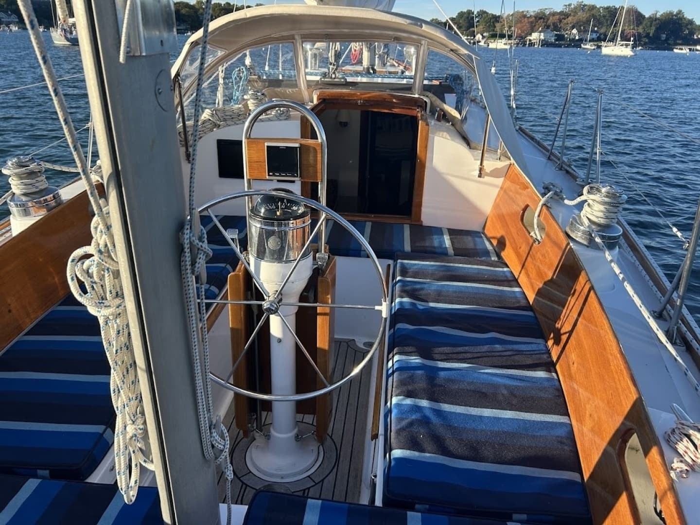 1970 Hinckley Yachts Bermuda 40 for Sale in Norwalk, Connecticut Ketch 4
