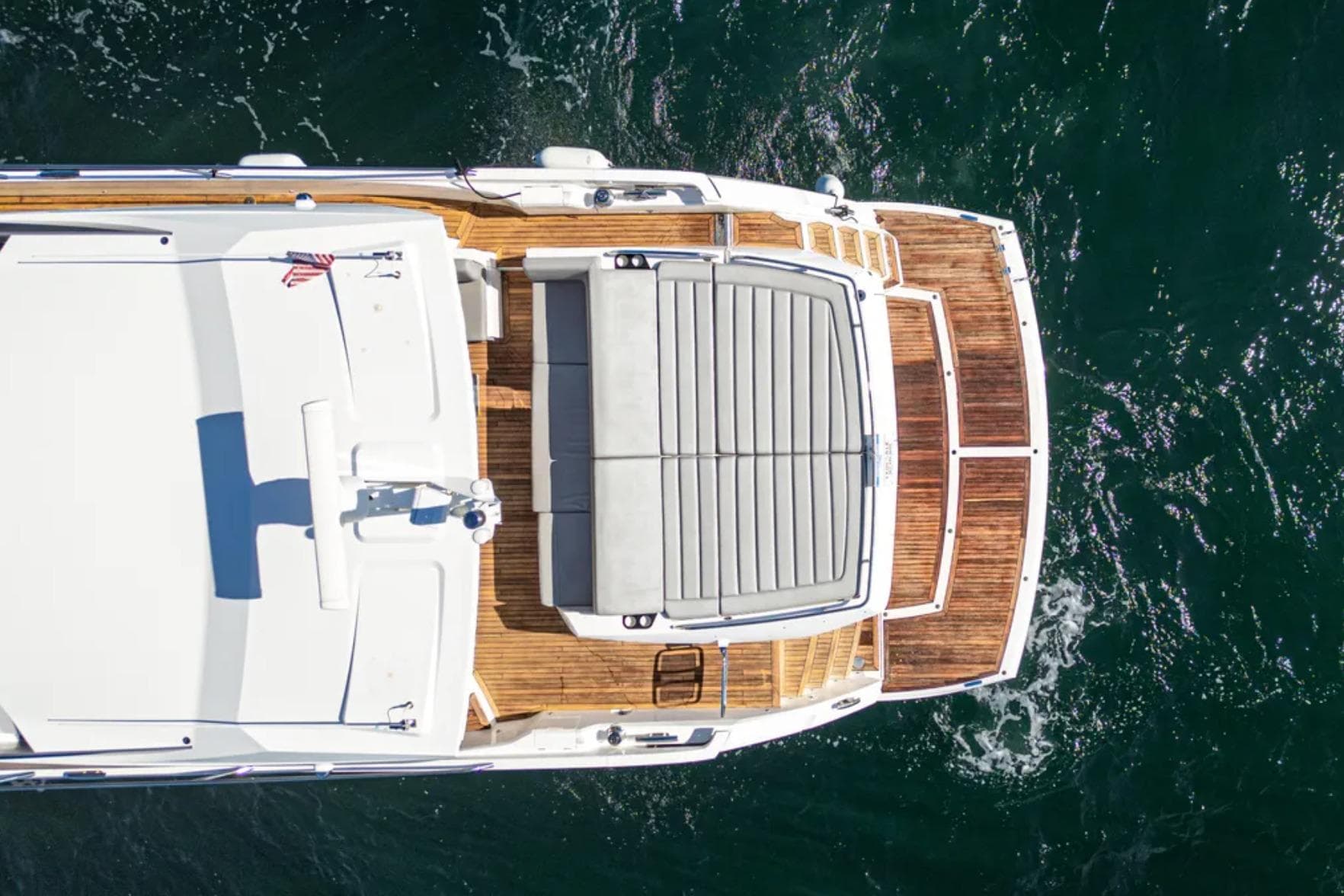 2020 Sunseeker Predator 74 a la venta en Newport, RI Sport Cruiser 5