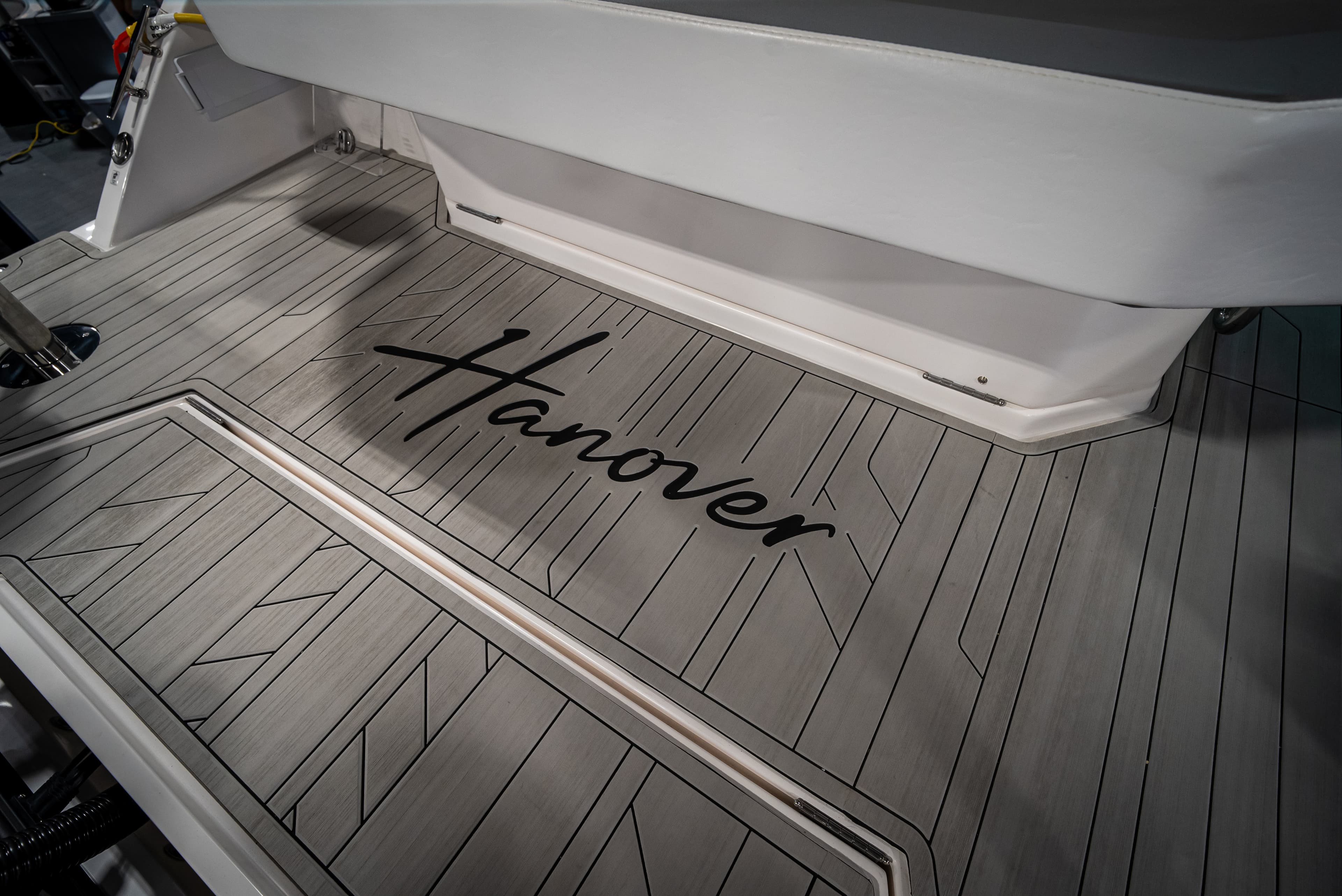 2027 Hanover Yachts 347 zum Verkauf in Charleston, South Carolina Express Cruiser 4