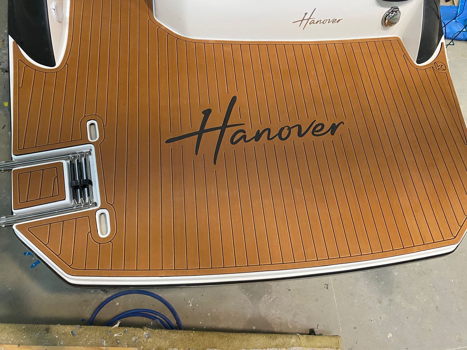 2027 Hanover Yachts 305 for Sale in East Hampton, New York Motor Yacht 5