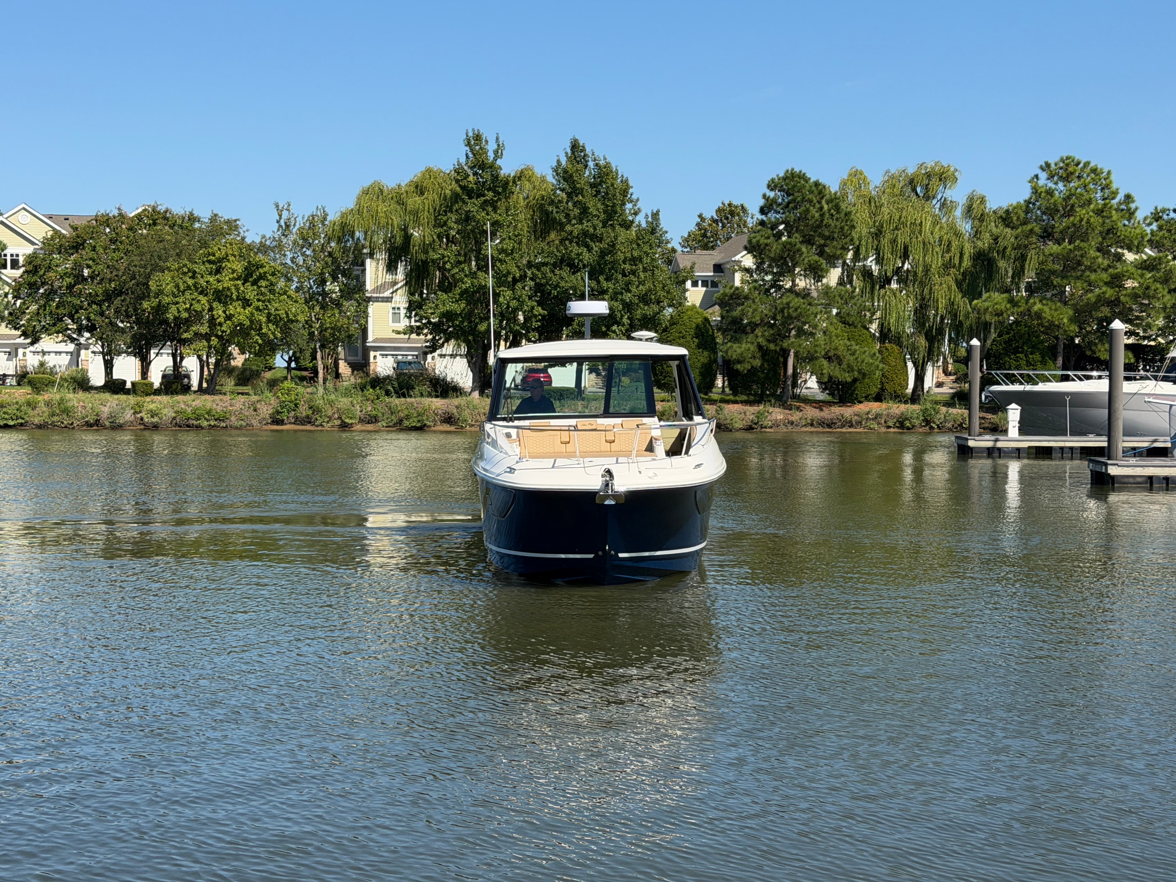 2026 Sea Ray Sundancer 320 Outboard zum Verkauf in Grasonville, MD Express Cruiser 3