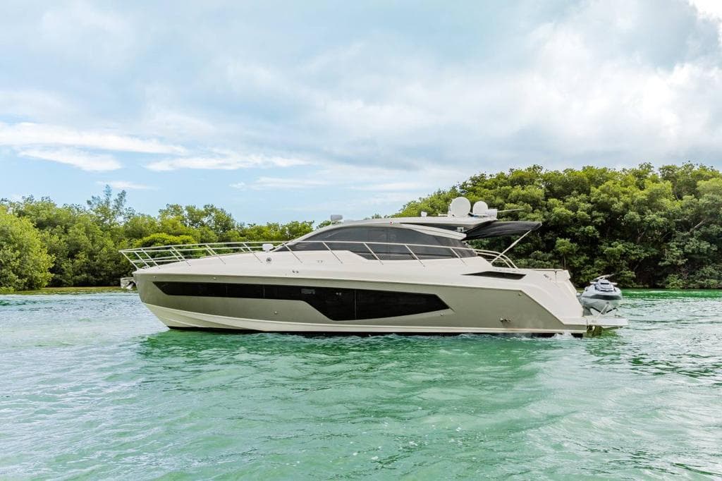2020 Azimut Atlantis 51 a la venta en Cancún, MX Express Cruiser
