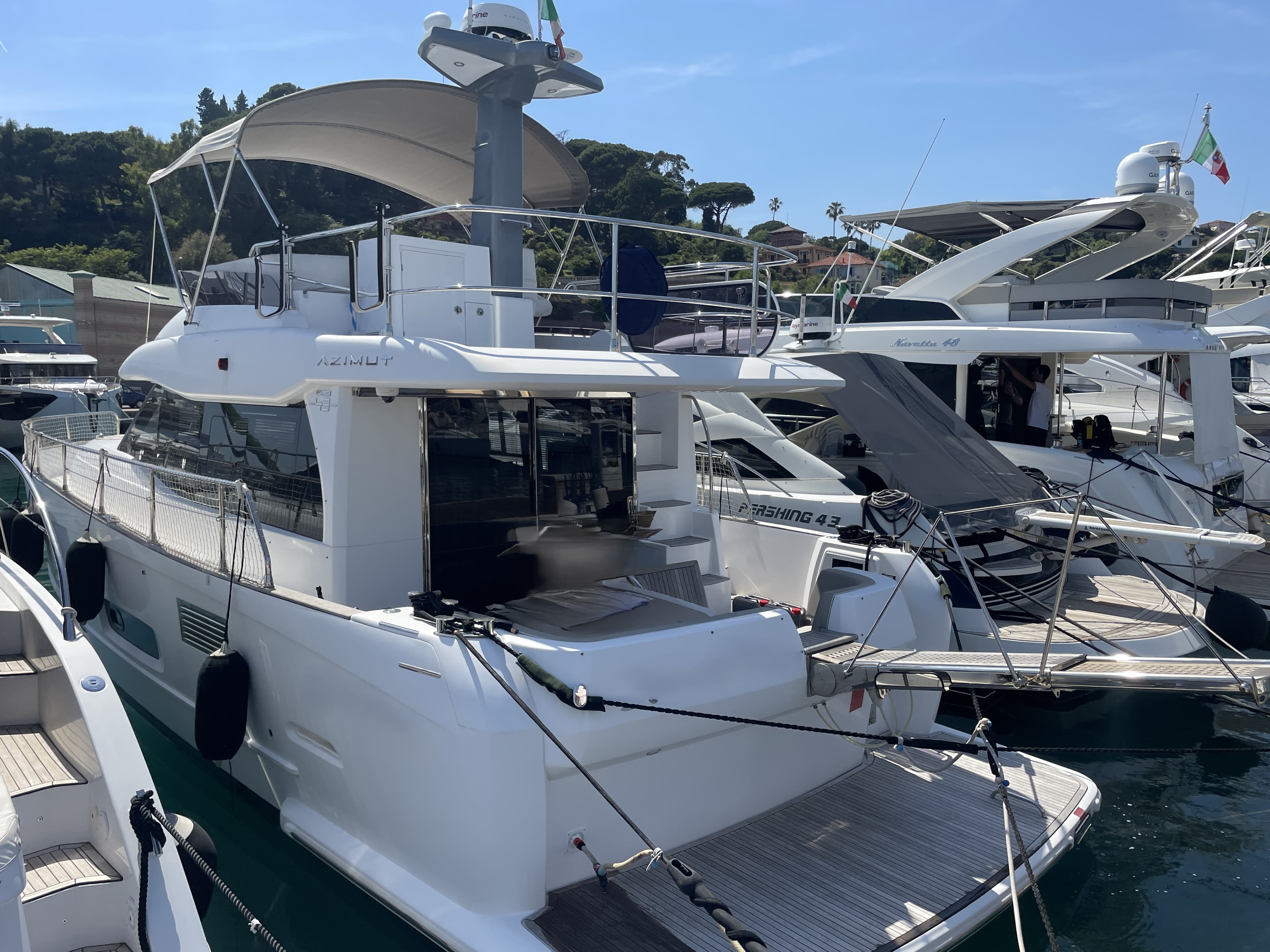 2021 Azimut Magellano 43 for Sale in Varazze, IT Cruiser