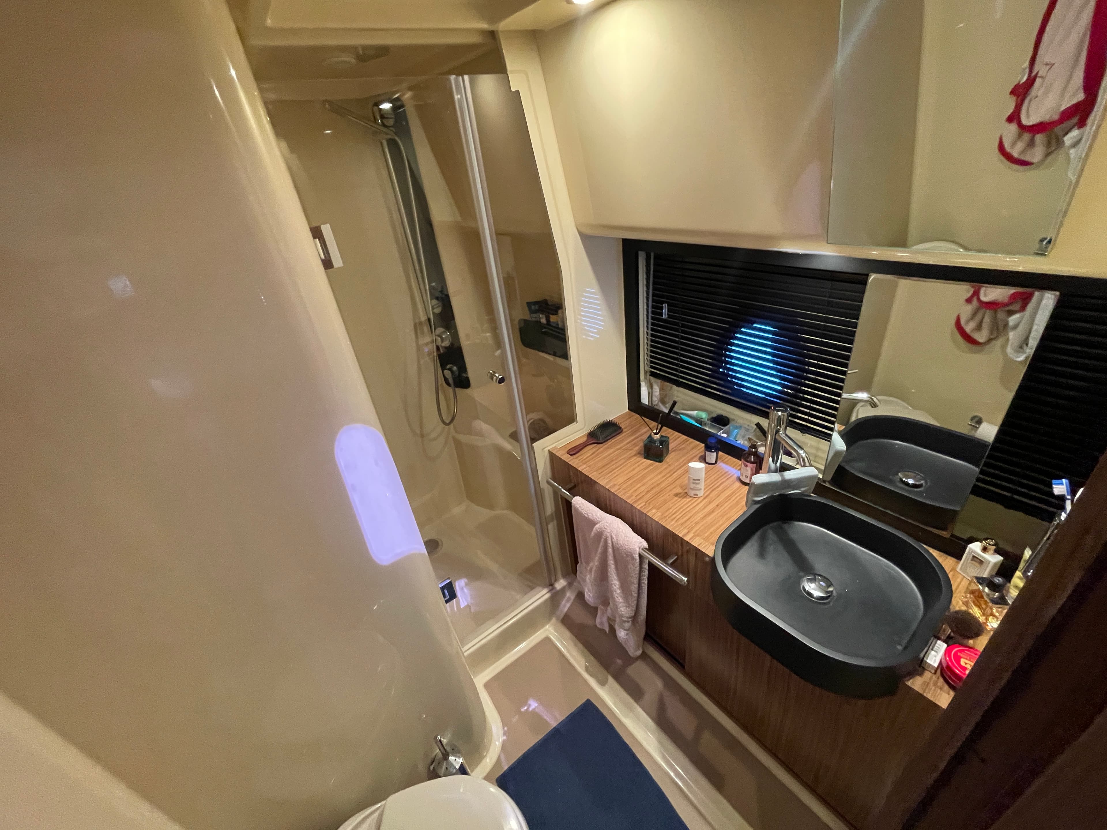 2021 Azimut Magellano 43 for Sale in Varazze, IT Cruiser 4