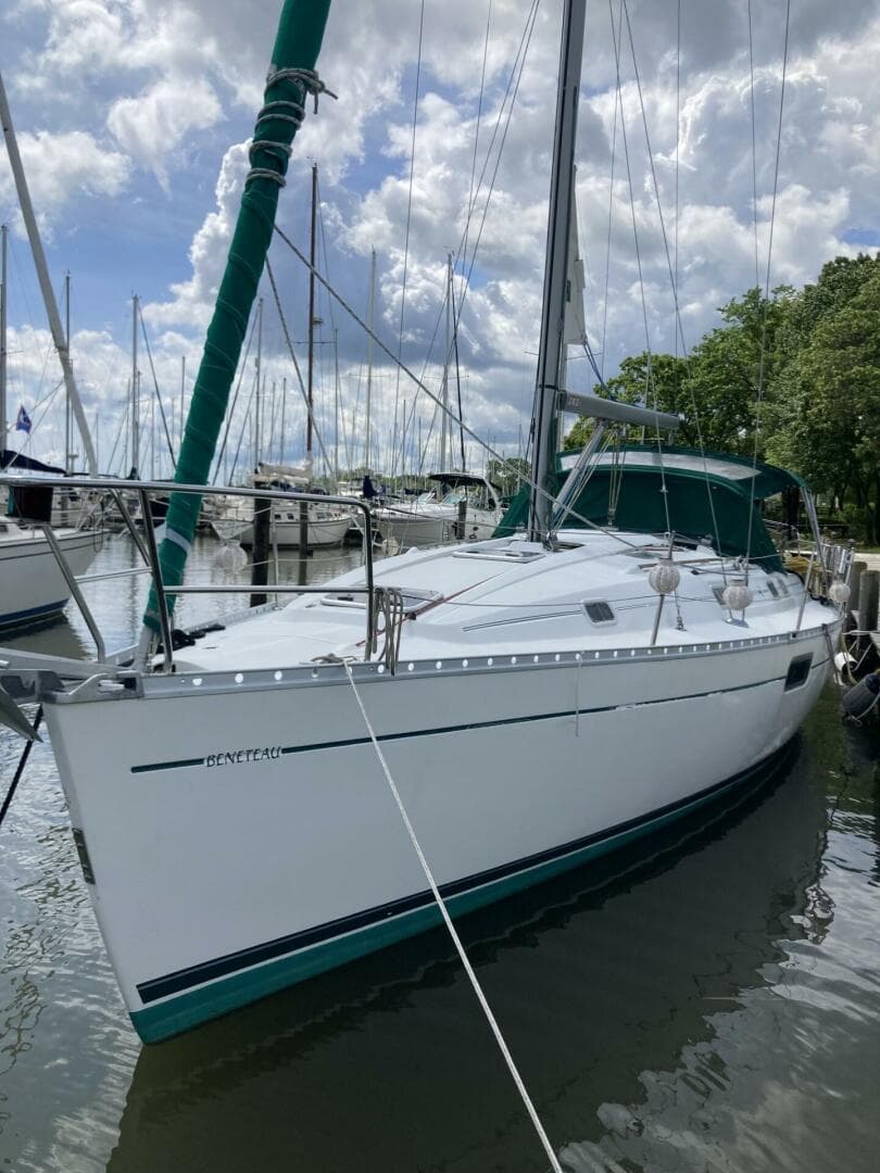 1996 Beneteau Oceanis 351 for Sale in Tracys Landing, Maryland Sloop 3