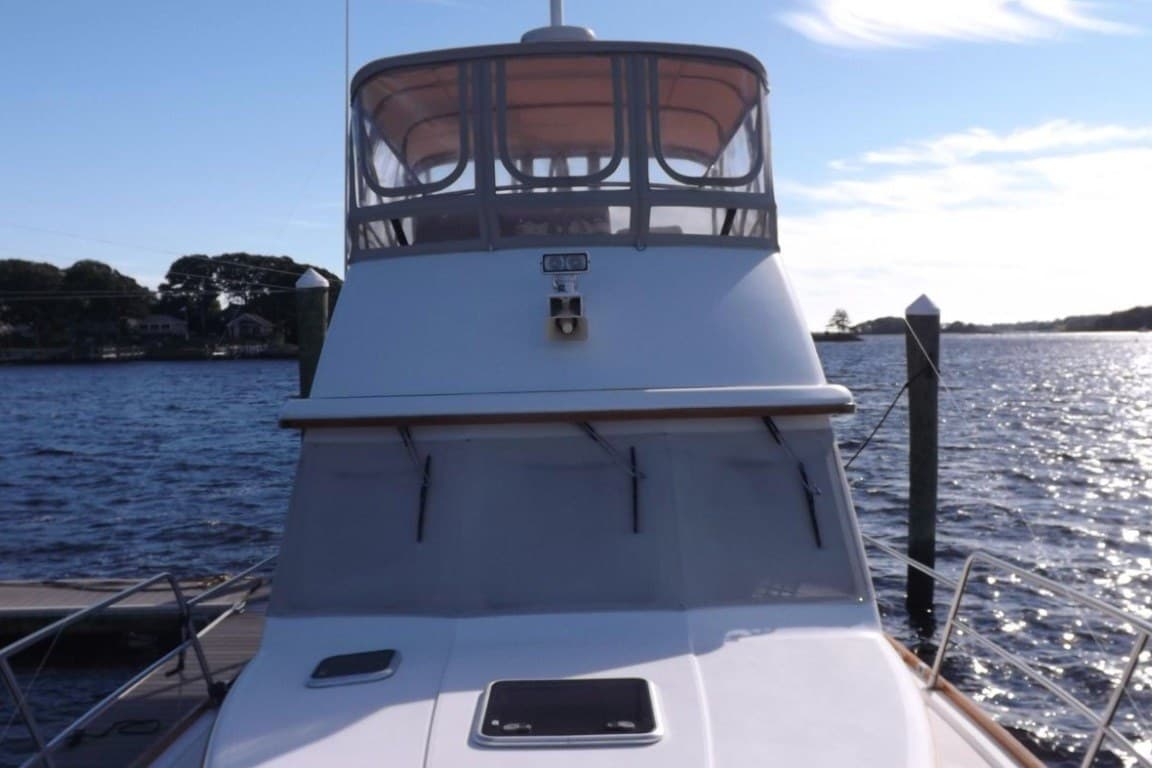 2003 Sabre Yachts 36 Flybridge zum Verkauf in Portsmouth, RI Flybridge 3