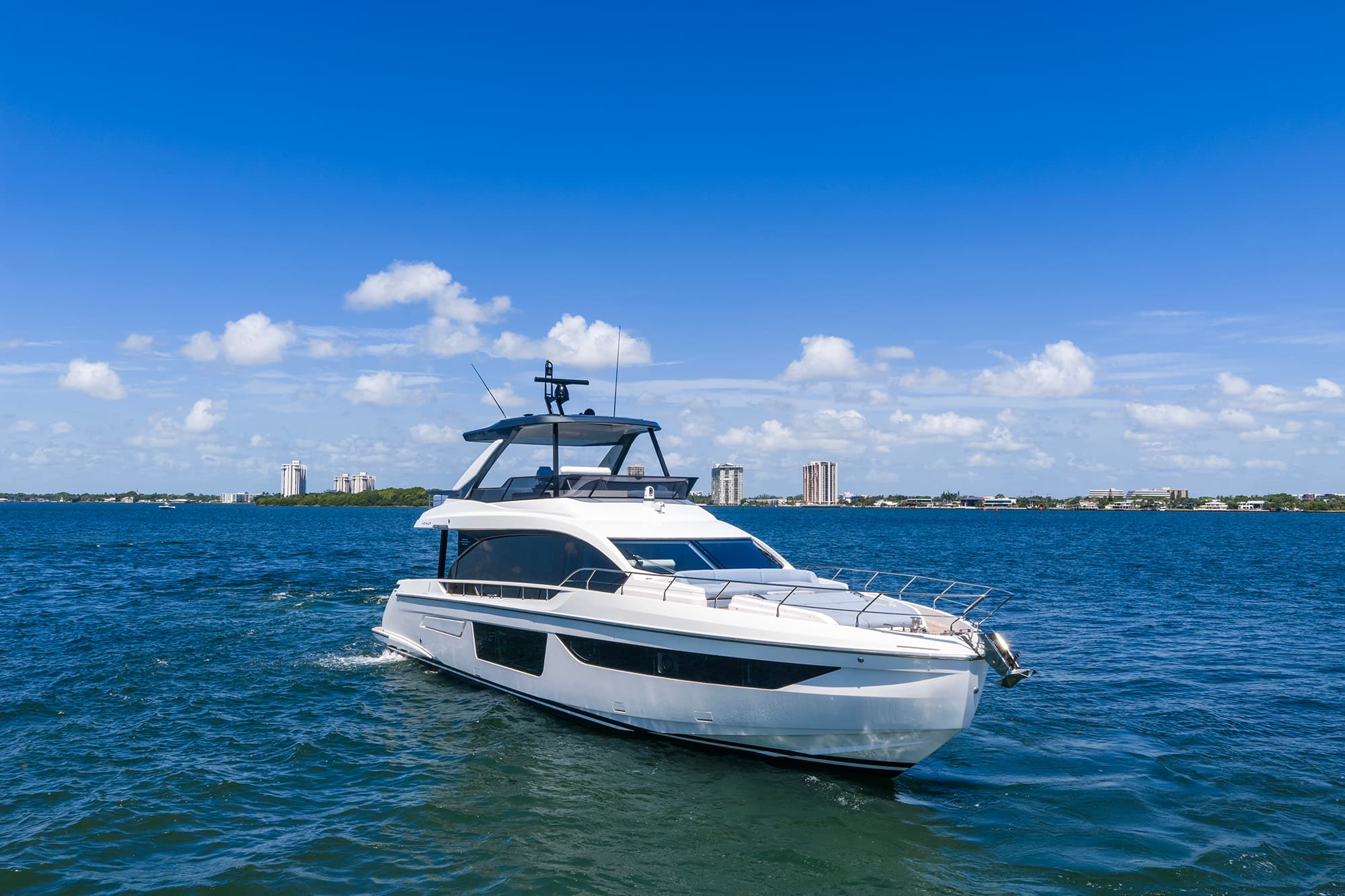2025 Azimut Fly 68 zum Verkauf in Miami, FL Motor Yacht 4