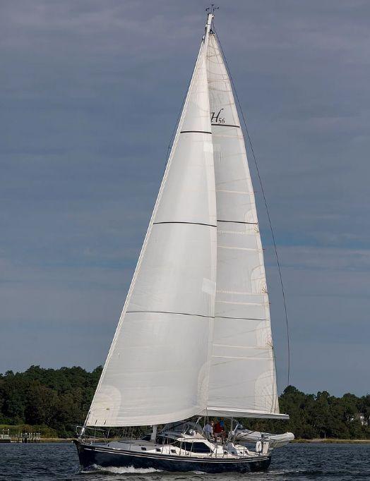 hylas-56-aquaticus-sailing-1.jpg