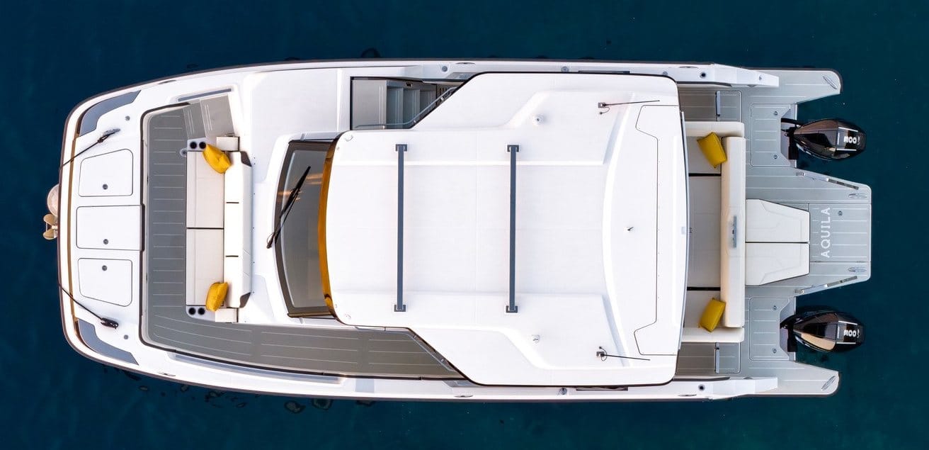 The Aquila 35 Sport from directly above, bow to the left