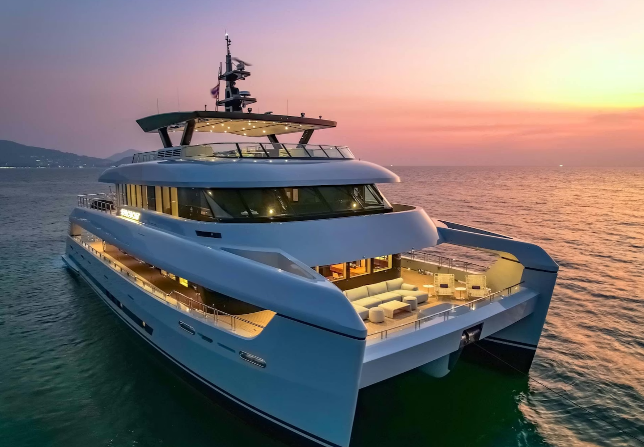 36m SilverYachts SpaceCat, star of The White Lotus, sold