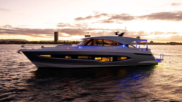 Preview the Riviera 6800 Sport Yacht Platinum Edition